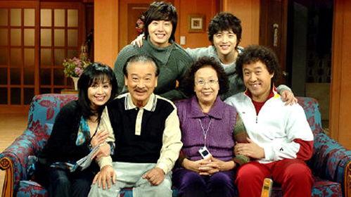 搞笑一家人的歌,笑料百出,温馨满满